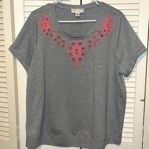 Forever 21 Plus Size Embroidered/Cut-Out Short Sleeve Grey Sweatshirt